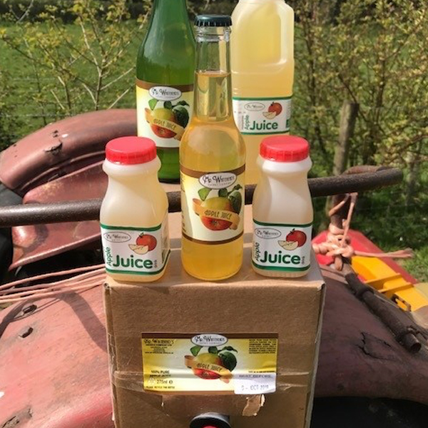 https://www.mr-whiteheads-cider.co.uk/wp-content/uploads/2020/06/MWC_WEB-images_0.jpg